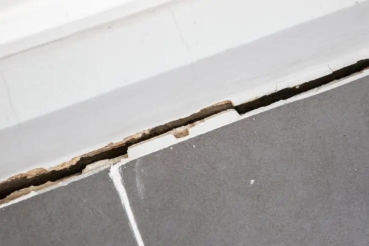 cracked-concrete-floor-house-foundation-repair-pros